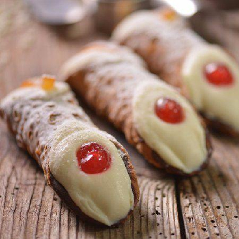 Sicilian Cannoli